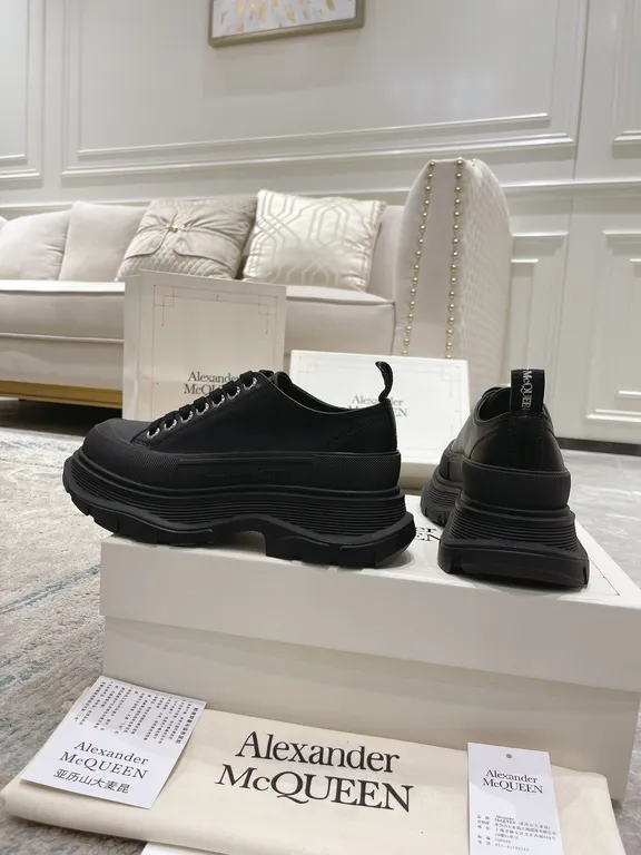 Alexander McQueen Shoe 